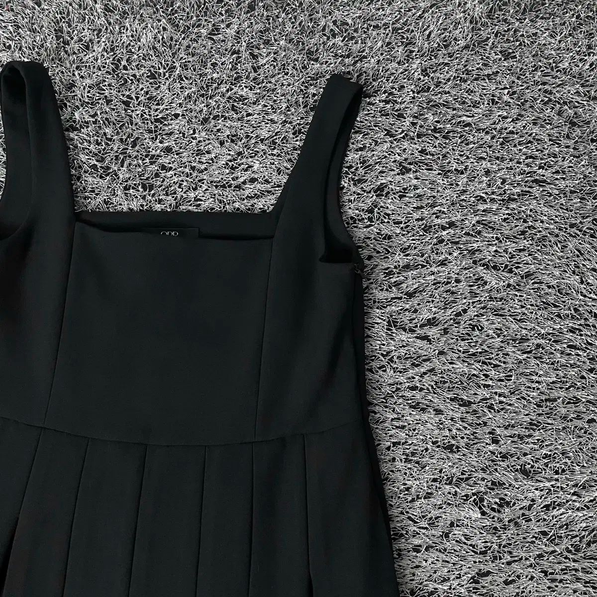 ORR オル レディース スリーブレス プリーツ ONE PIECE ドレス