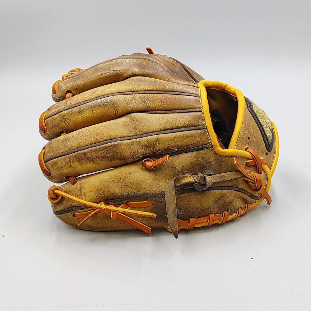野球 【ビンテージ】MIZUNOミズノ一般 硬式内野手用グローブ 値下げ可！
