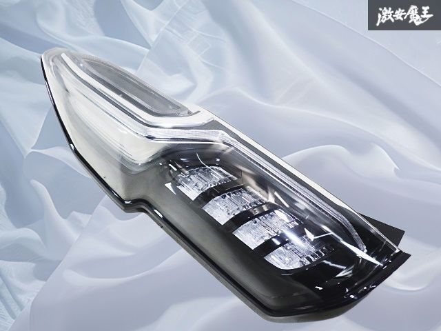 ☆点灯OK 破損無し☆ ホンダ 純正 JF3 JF4 N-BOX NBOX Nボックス