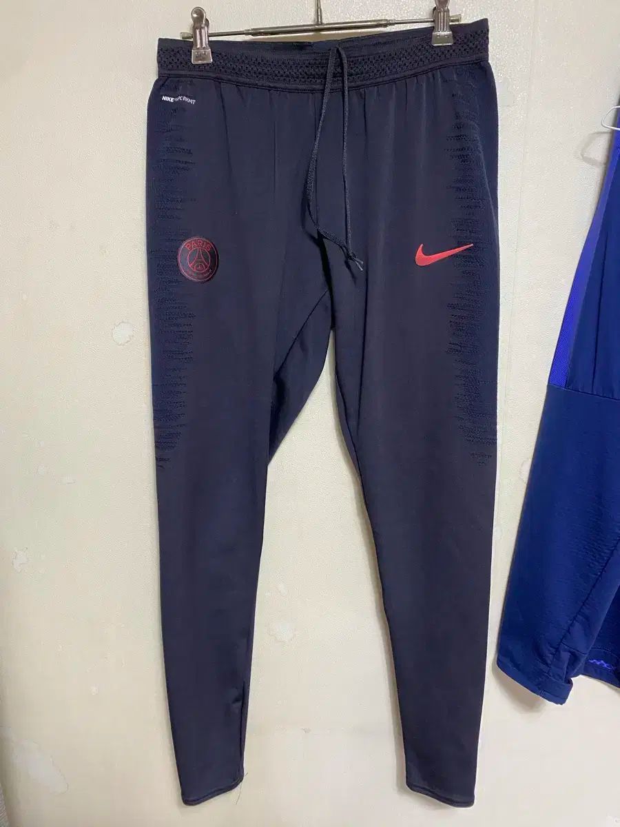 ナイキ 19-20 PSG ヴェイパーニット パンツ