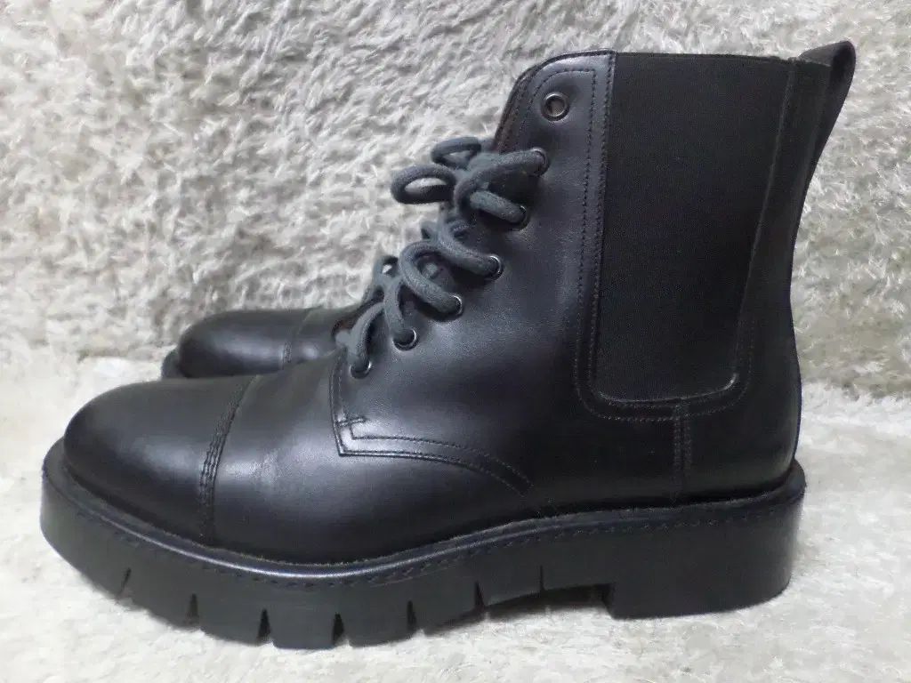 260 サルヴァトーレ フェラガモ ウォーカーブーツ 靴