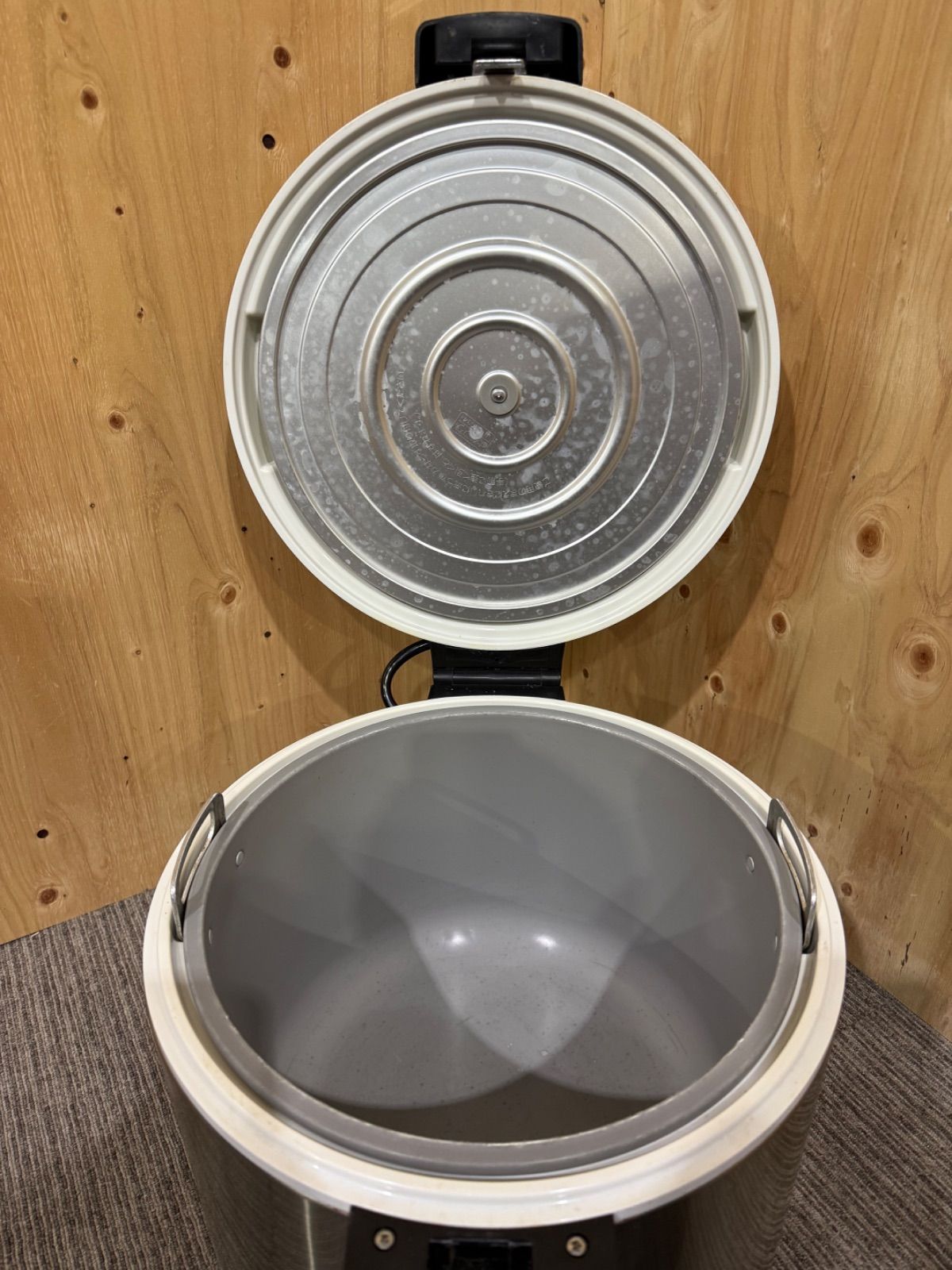  SGM 2012年製 タイガー 電子 保温 ジャー ステンレス JHC 720 A 100 V 4升 7 2 L 炊飯器 炊飯器 餅つき機