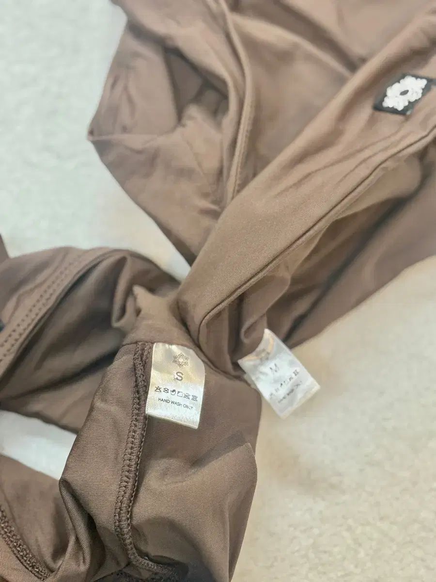 Slスポーツ 節約 ポールダンス ウェア モモ セット ブラウン m サイズ