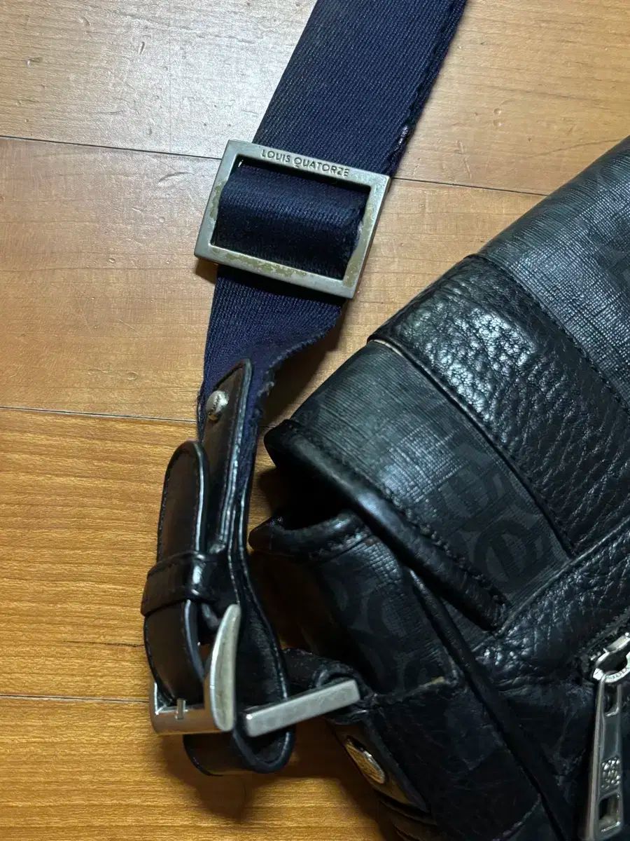 レザー メールバッグ