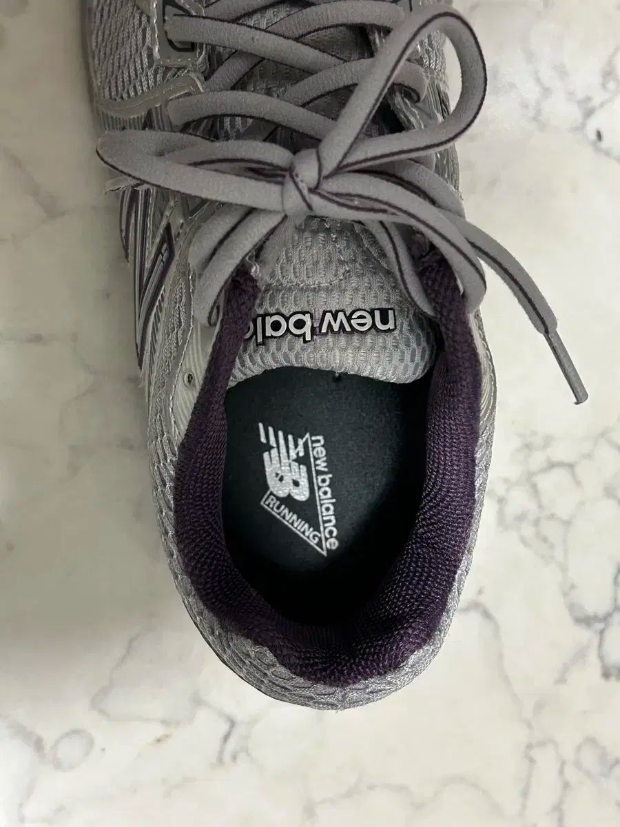 ニューバランス