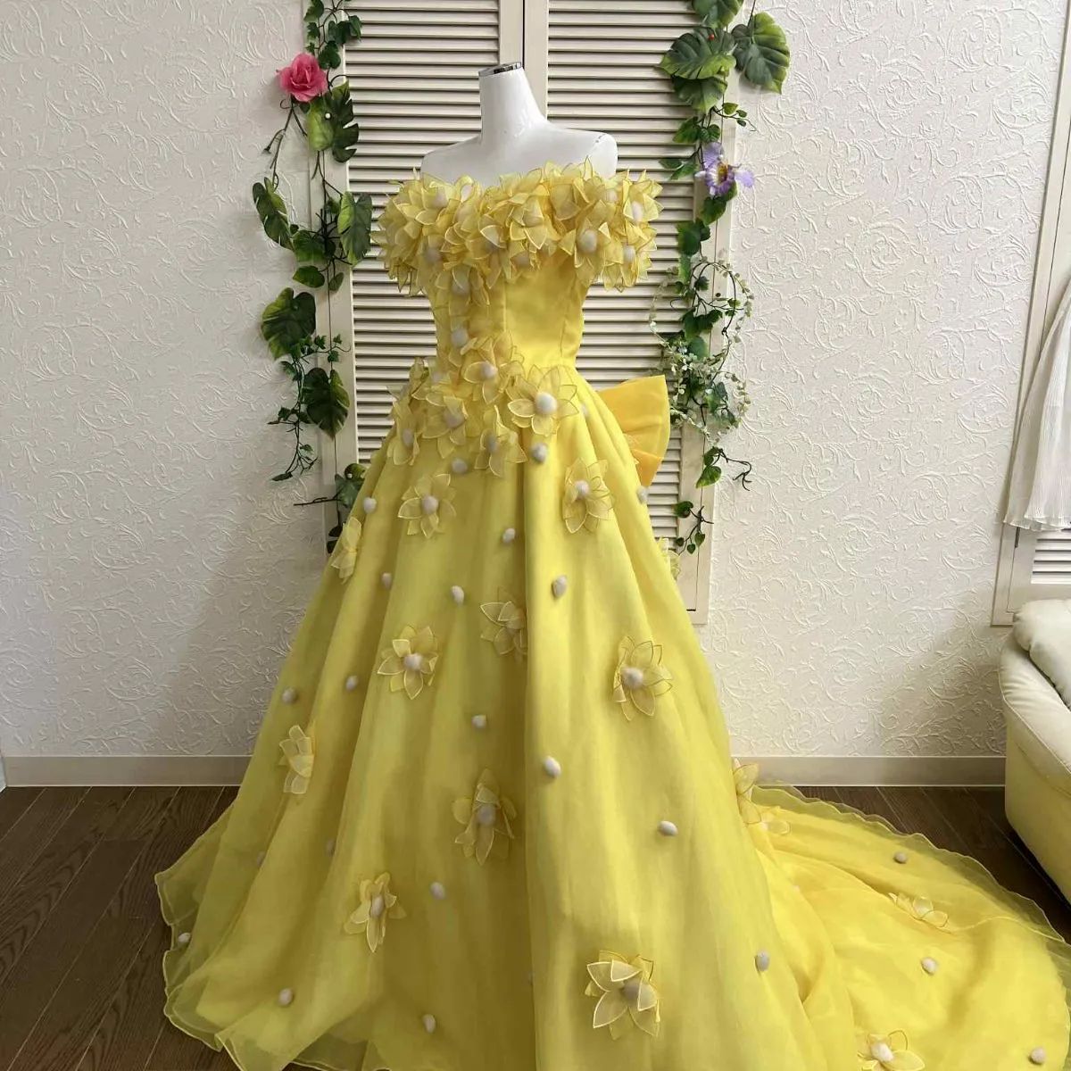 貸衣装処分品カクテルドレスレモンイエロー黄色 KOKI ボンボン 9号