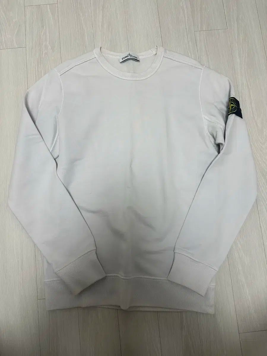 ストーンアイランド スウェット アイボリー s
