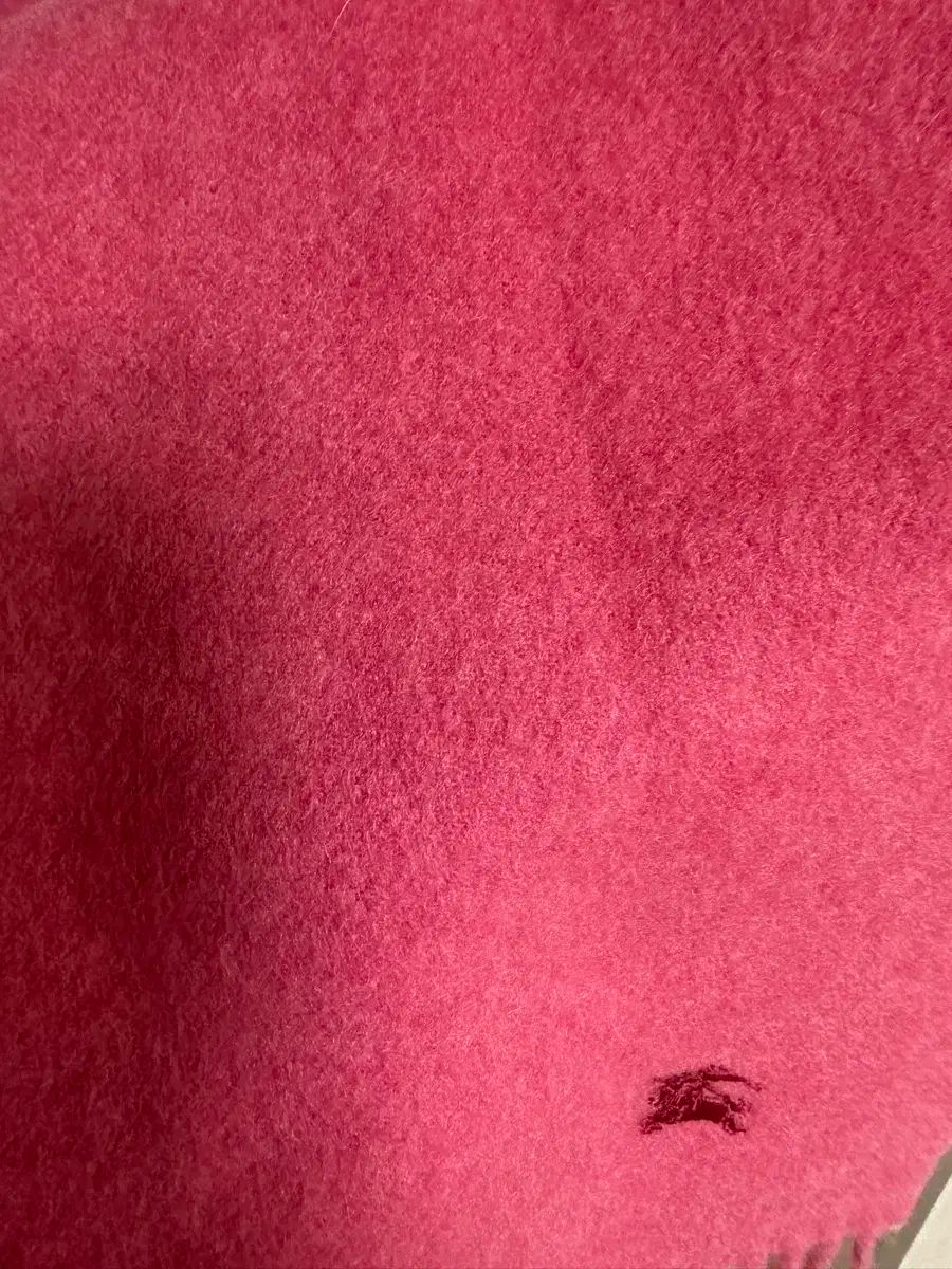 オーセンティックな バーバリー カシミア 100％ ピンク マフラー