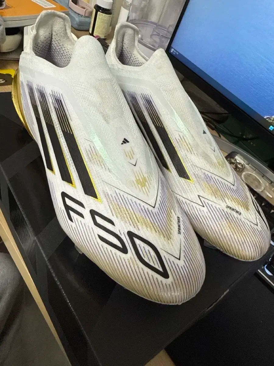 アディダス f50 road to glory サッカーシューズ ag 26.5サイズ