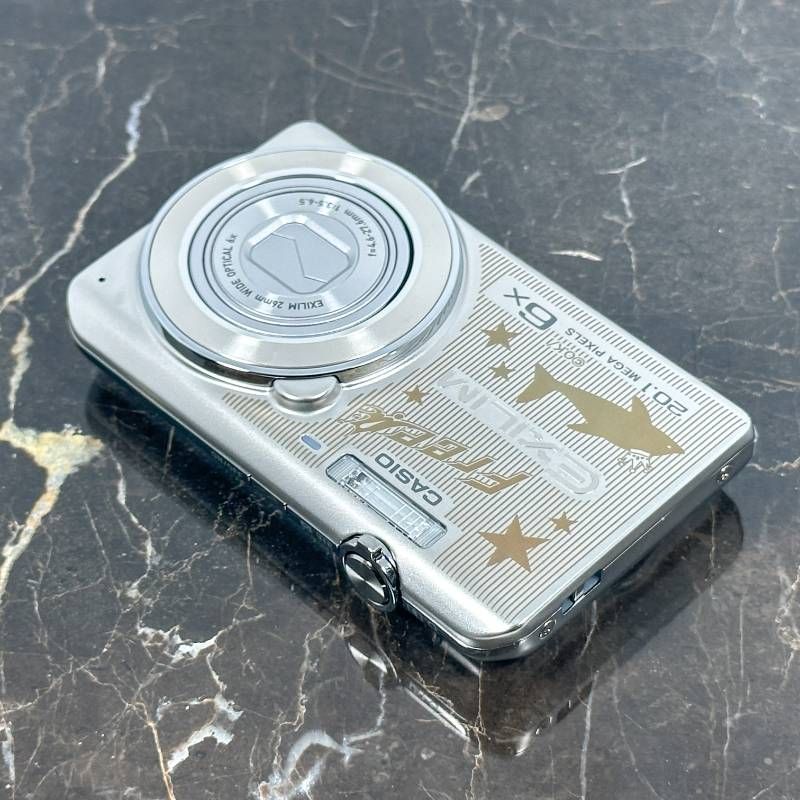 CASIO ハイキュー!!×EXILIM EX-ZS30 動作確認済 完品 美品 超美品】CASIO EXILIM EX-ZS30 Free! コラボモデル 2010万画素 光学6倍