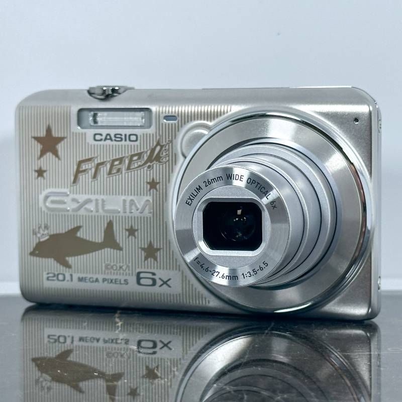 CASIO ハイキュー!!×EXILIM EX-ZS30 動作確認済 完品 美品 CASIO EX-ZS30 ハイキュー!! Edition