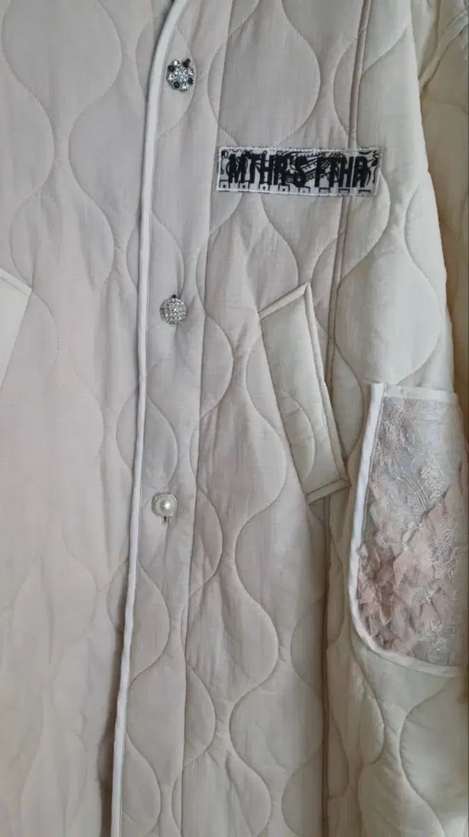 マザーズマザー アイボリー キルティング ジャケット