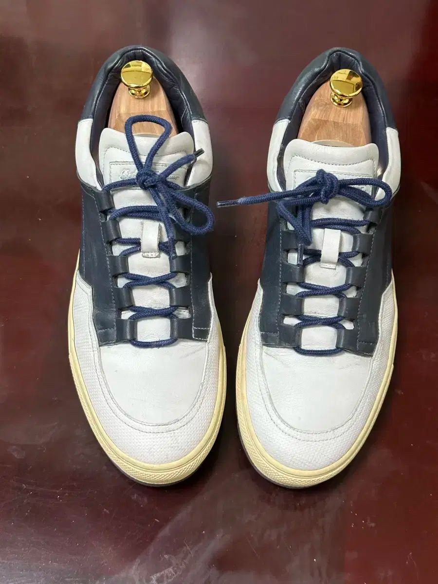 FERRAGAMO フェラガモ 白 ネイビー スニーカー スニーカー 8EE
