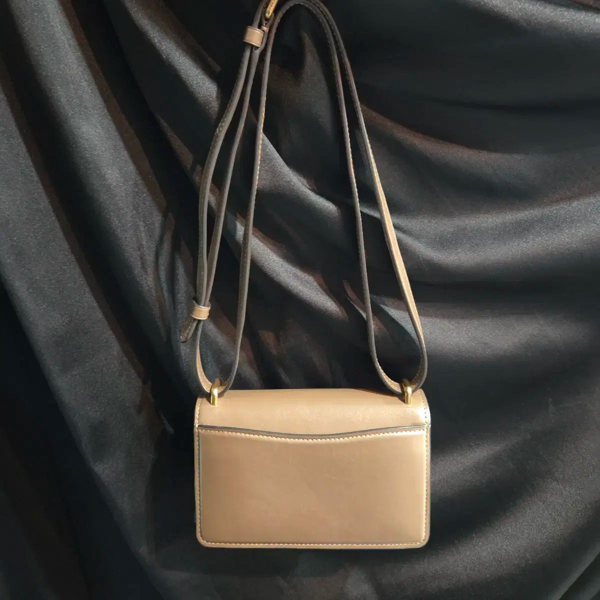 コーチ 밴ディット クロスボディーバッグ DARKストーン