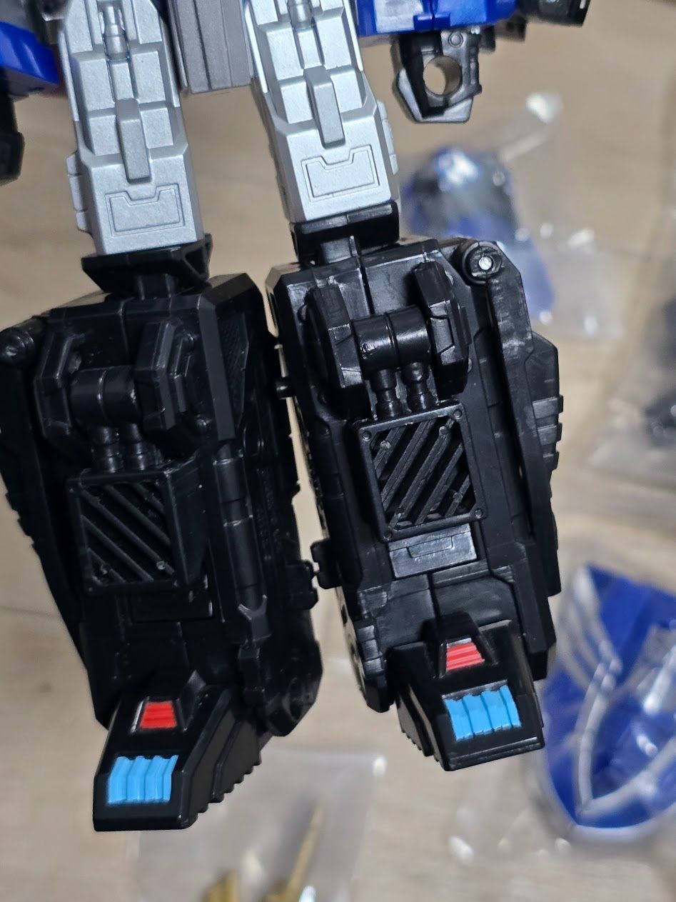 トランスフォーマー レジェンズ LG EX マグナコンボイ e-hobby 限定