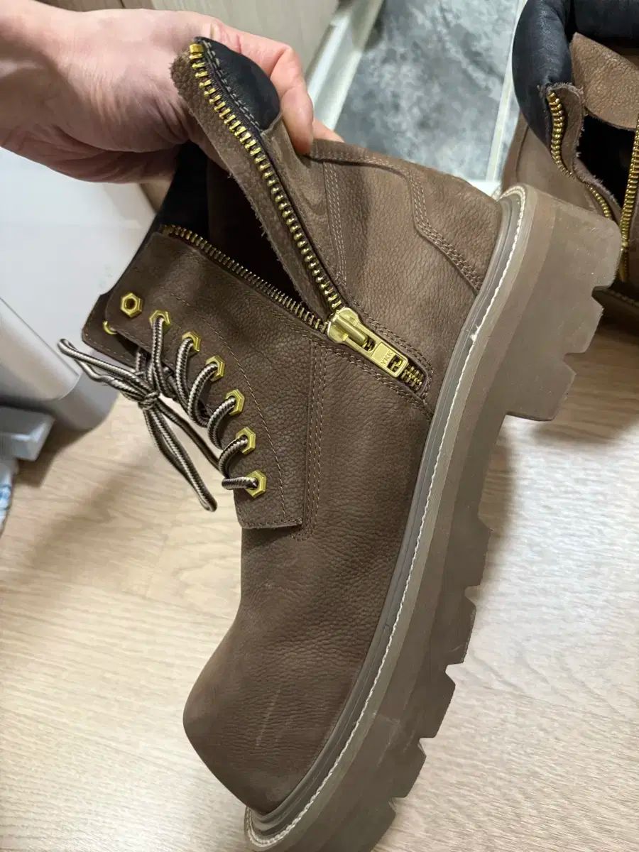 SOULESURES ボールド ベルーガ 280 ブラウン