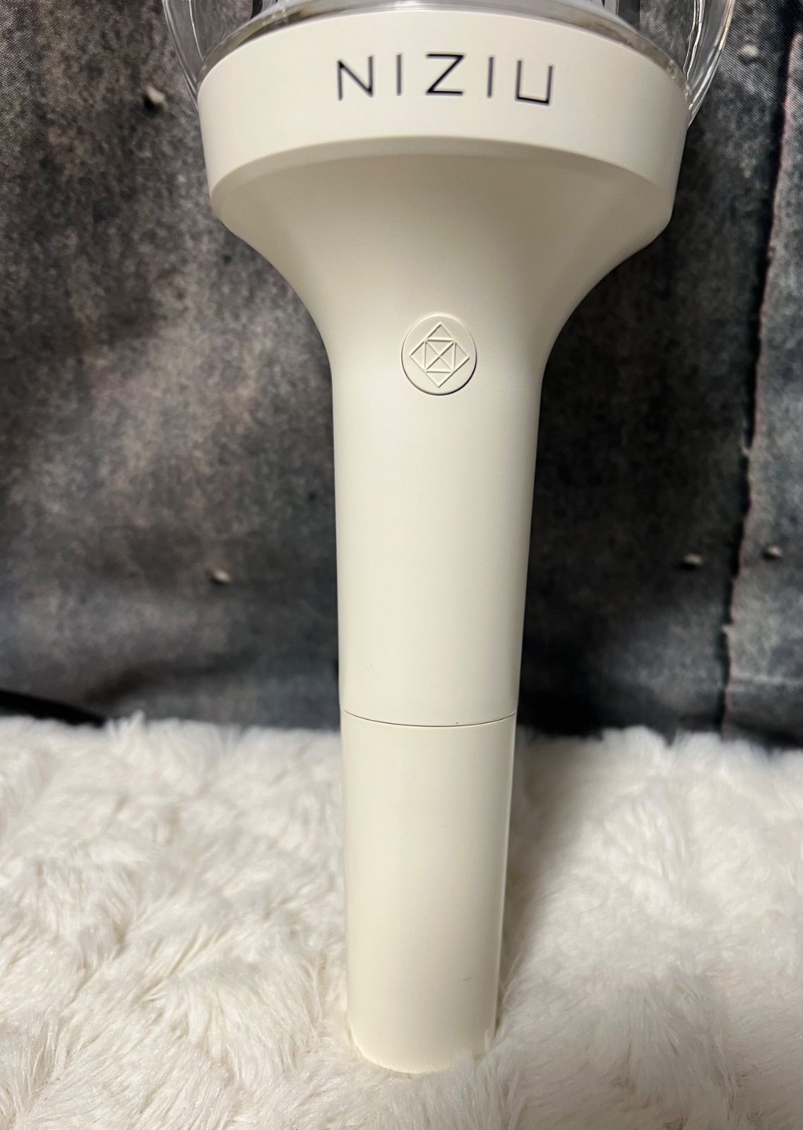 u*9様 NIZIU ペンライト 充電器付き NIZIU ペンライト ホワイト 充電ケーブル付き - メルカリ