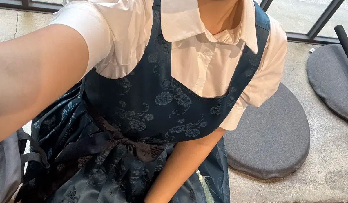 花道歩くSEOUL ノースリーブ チョルリックONE PIECE