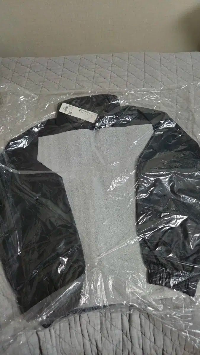 UNIQLO U ユニクロユー コーティング ショート ブルゾン ODELLYA_COM