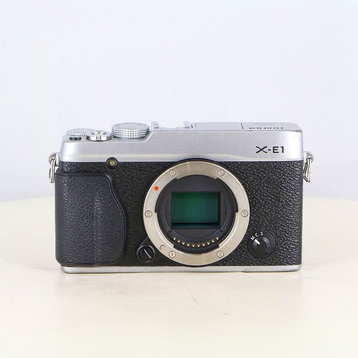 フジフイルム FUJIFILM X-E1 シルバー ボディ