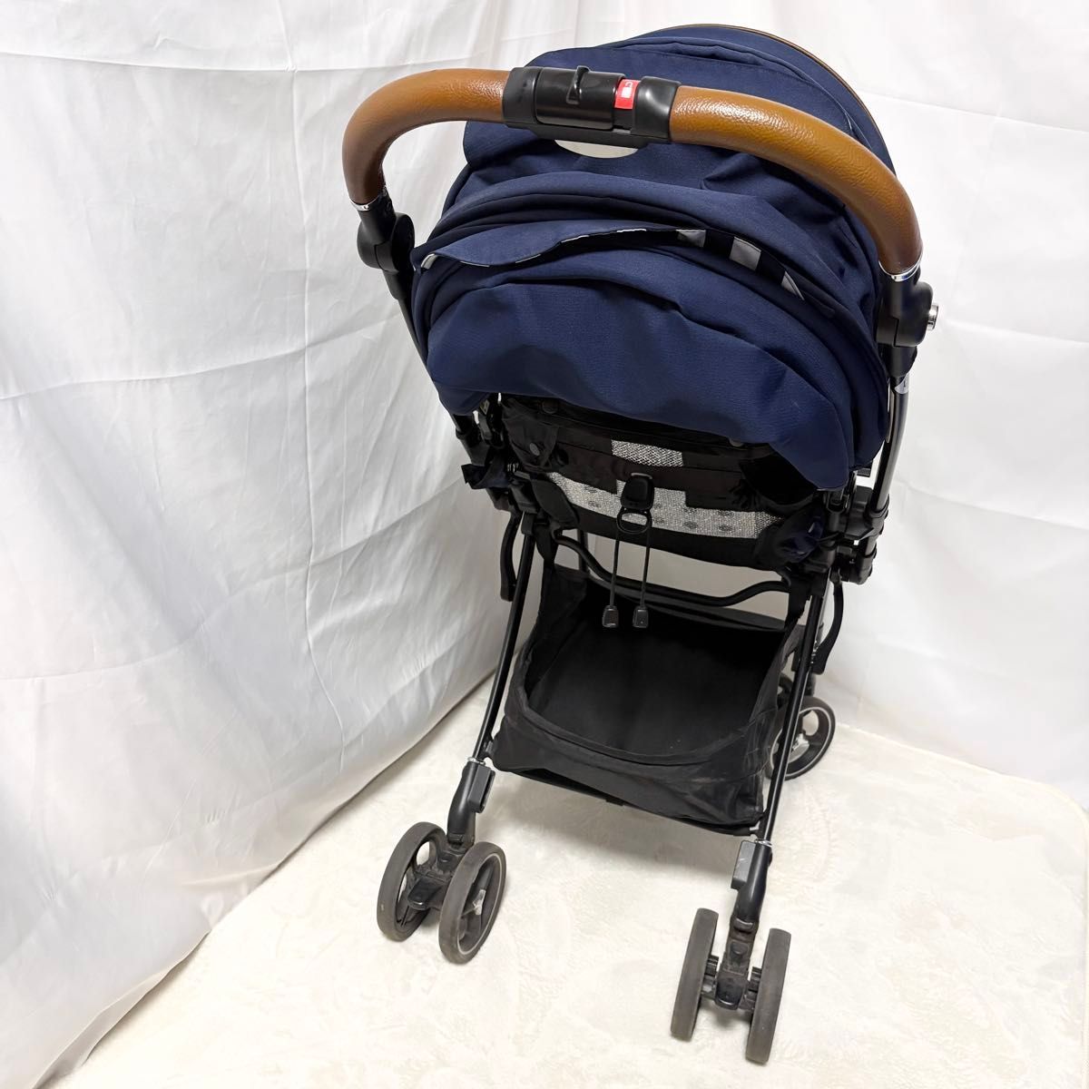 美品 アップリカ ラクーナ ビッテ クッション レザーハンドル Aprica