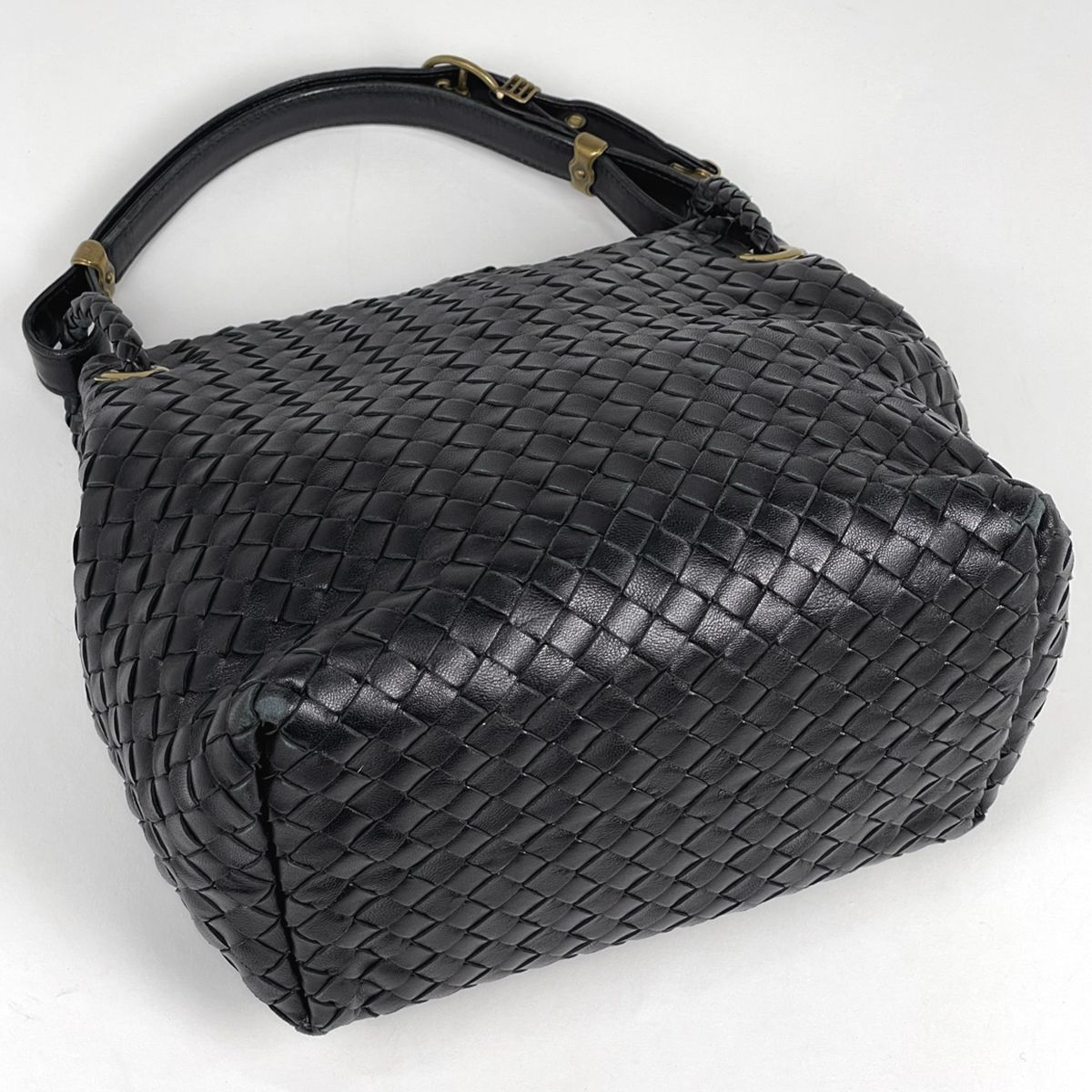 ボッテガヴェネタ BOTTEGAVENETA イントレチャート ハンドバッグ ナッパ ハンドバッグ レザー ブラック レディース