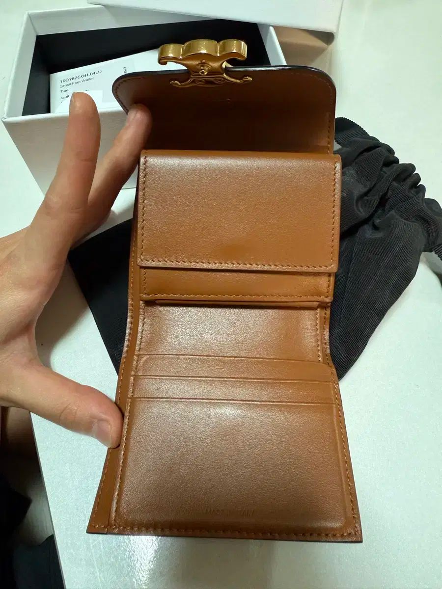  セリーヌ スモール トリオンフ キャンバス 二つ折り財布 タン 長財布 小物