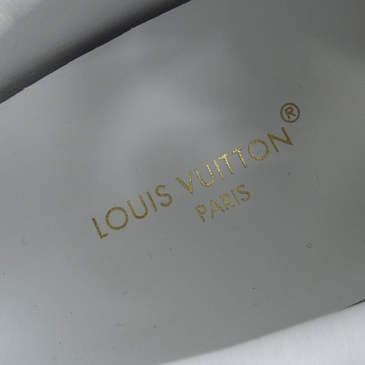 ルイヴィトン LOUIS