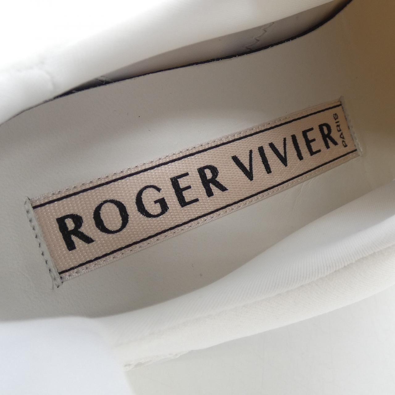 ストラスバックル