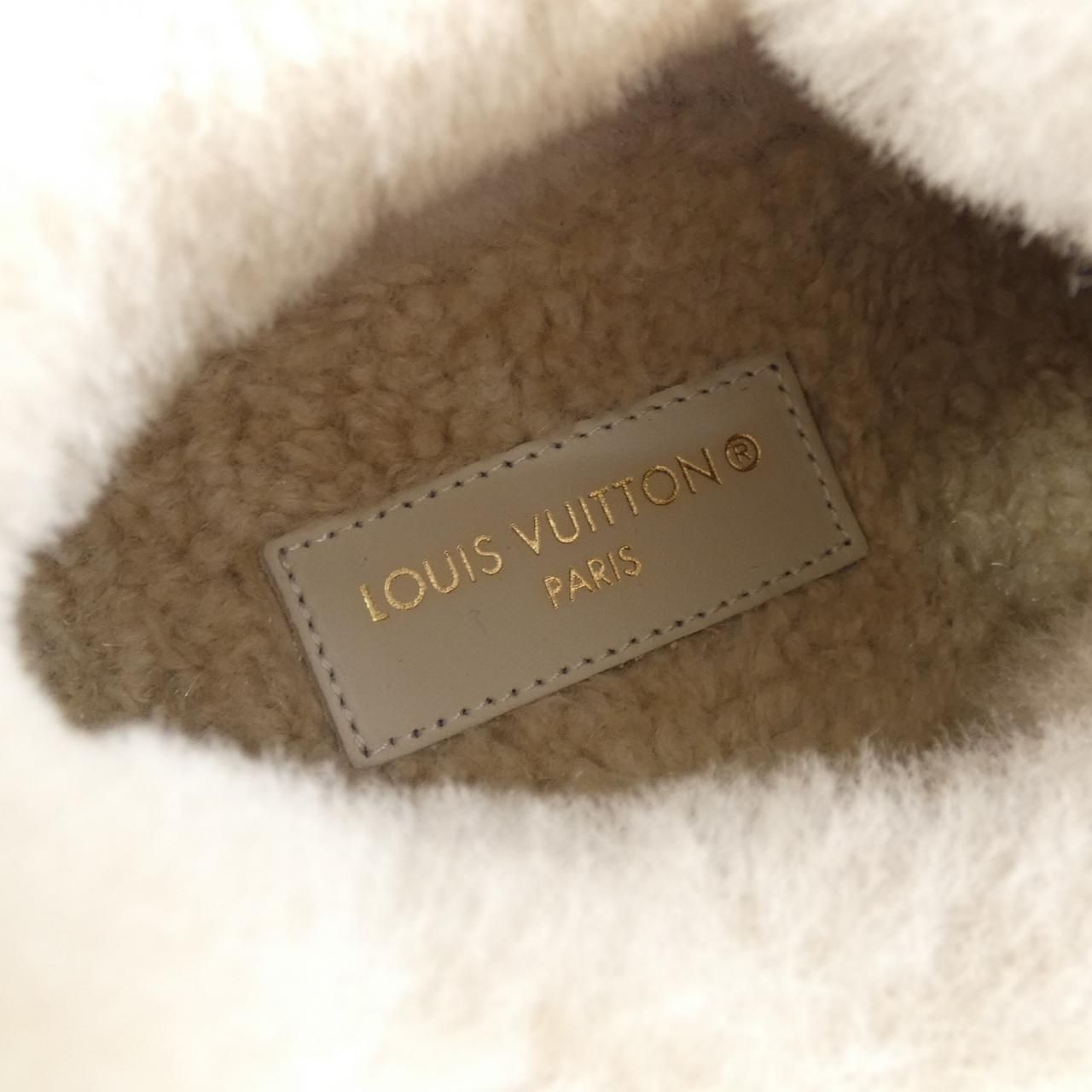 VUITTON モノグラム