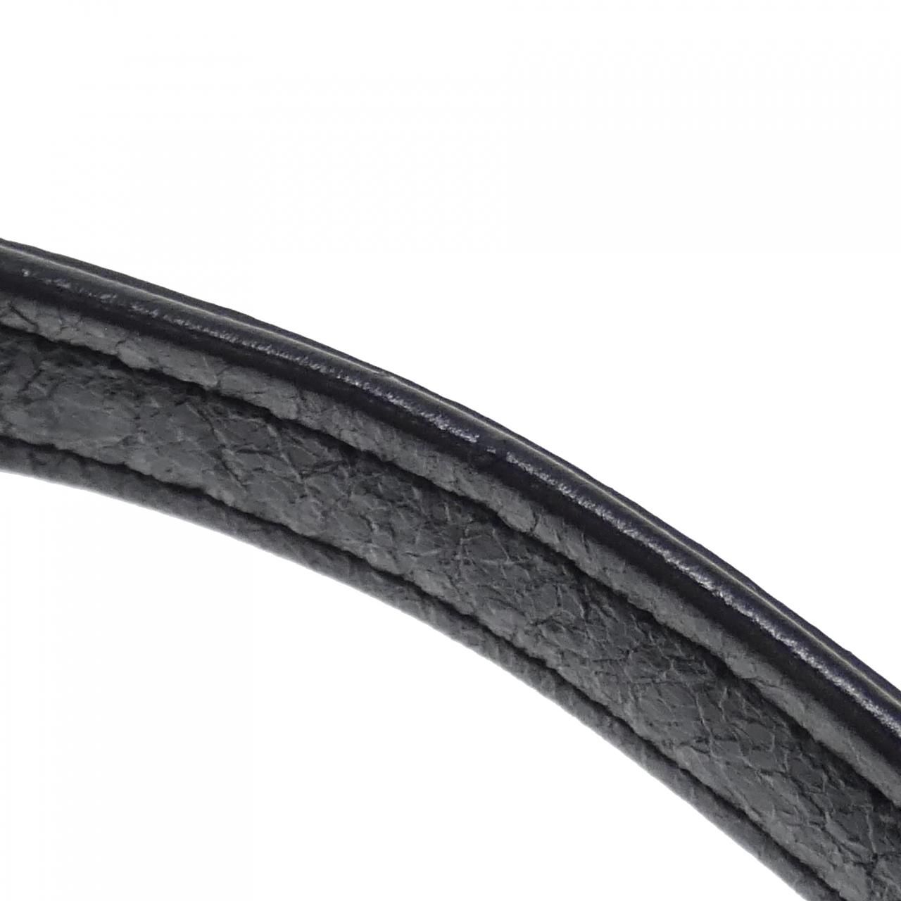 ミディアム 671409