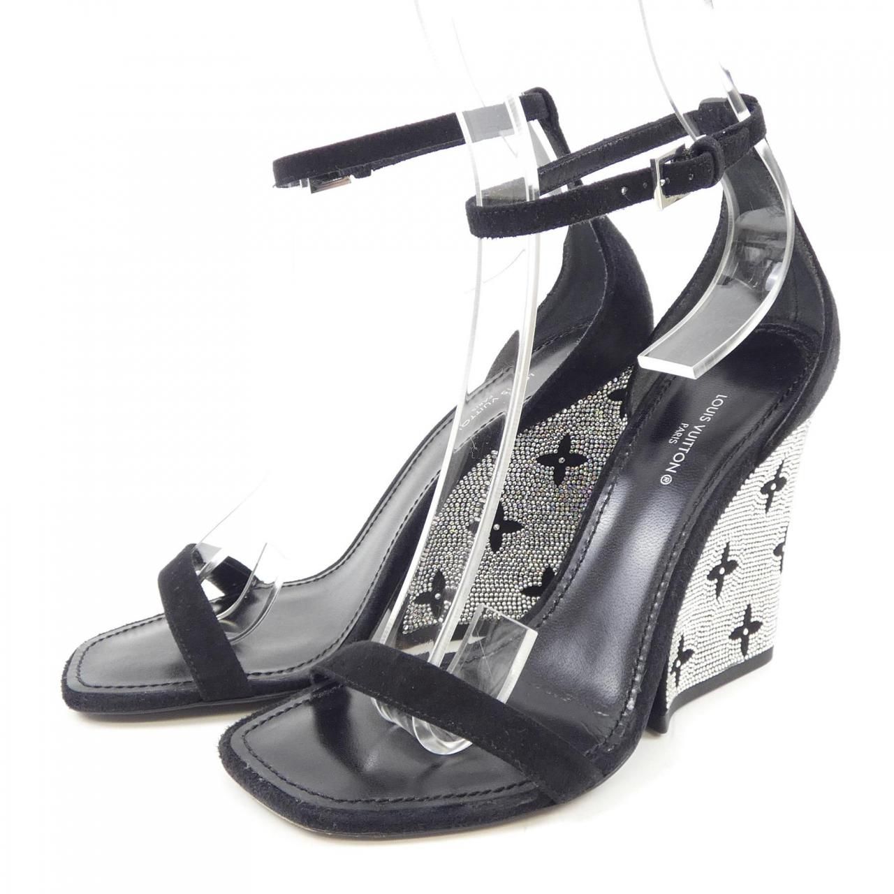 モノグラムフラワーモチーフ アピールライン