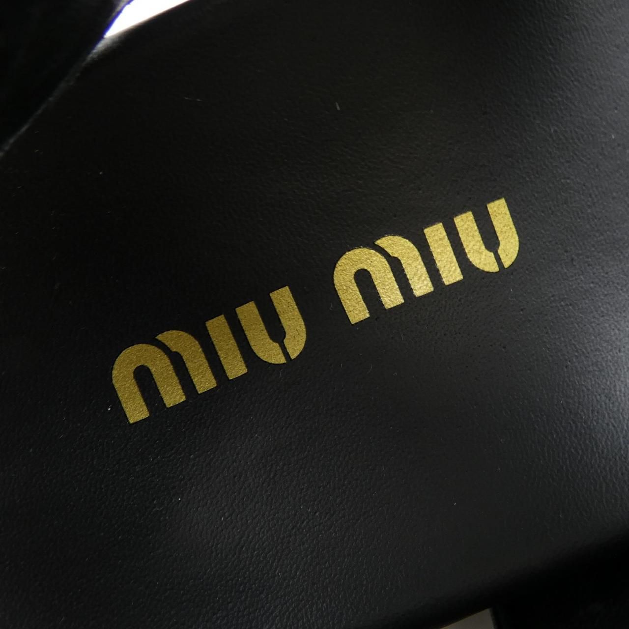 MIU スポーティマテラッセレザーサンダル