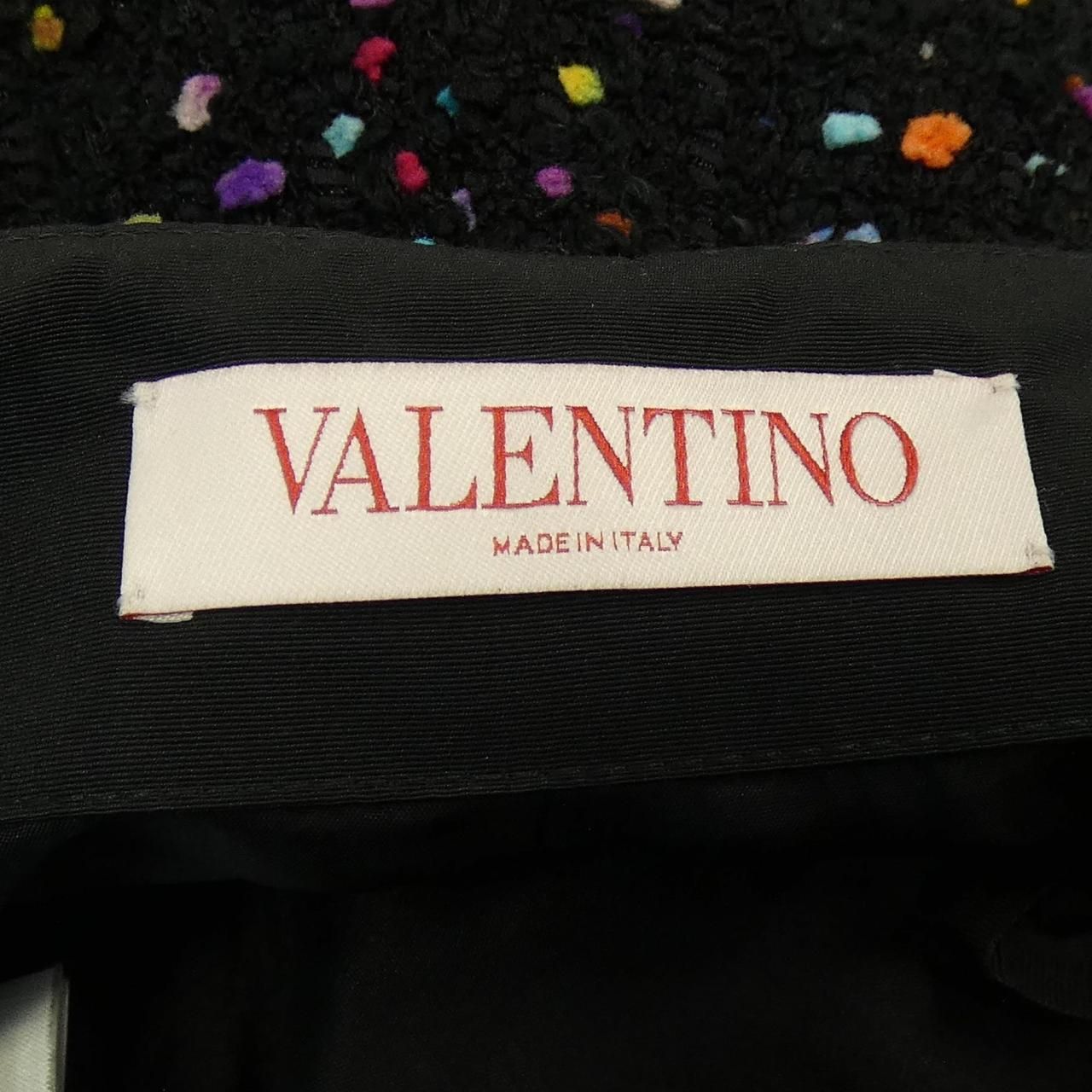 ヴァレンティノ VALENTINO XB3RF1V76VK ショートパンツ ヴァレンティノ  