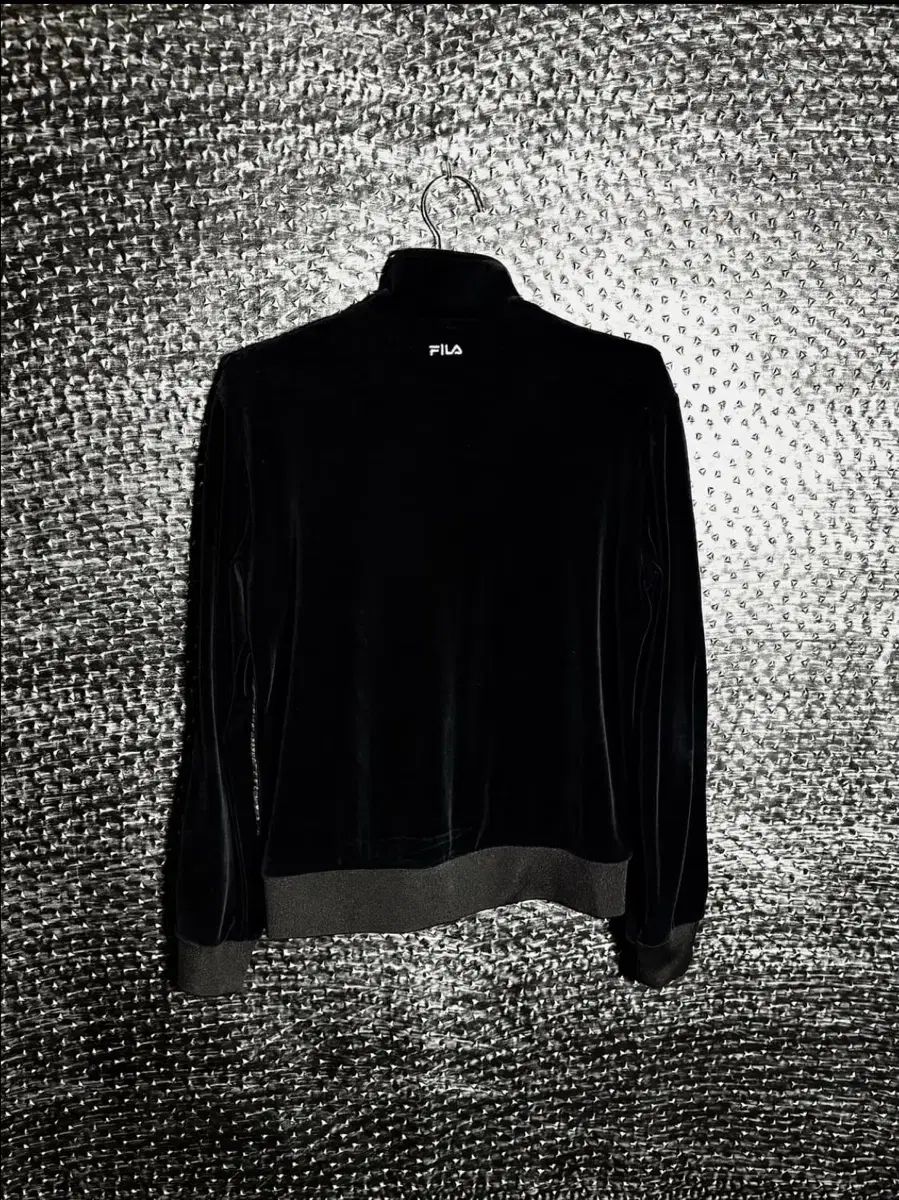 FILA テキスト ツアーベルベットジップアップ