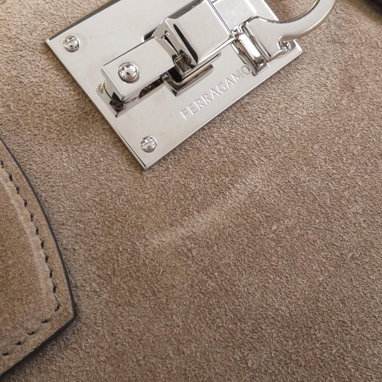  サルヴァトーレフェラガモ 21 4494 バッグ ハンドバッグ バッグ