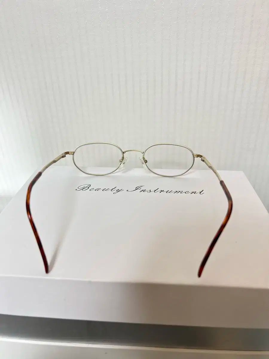 イタリア製 金縁メガネフレーム