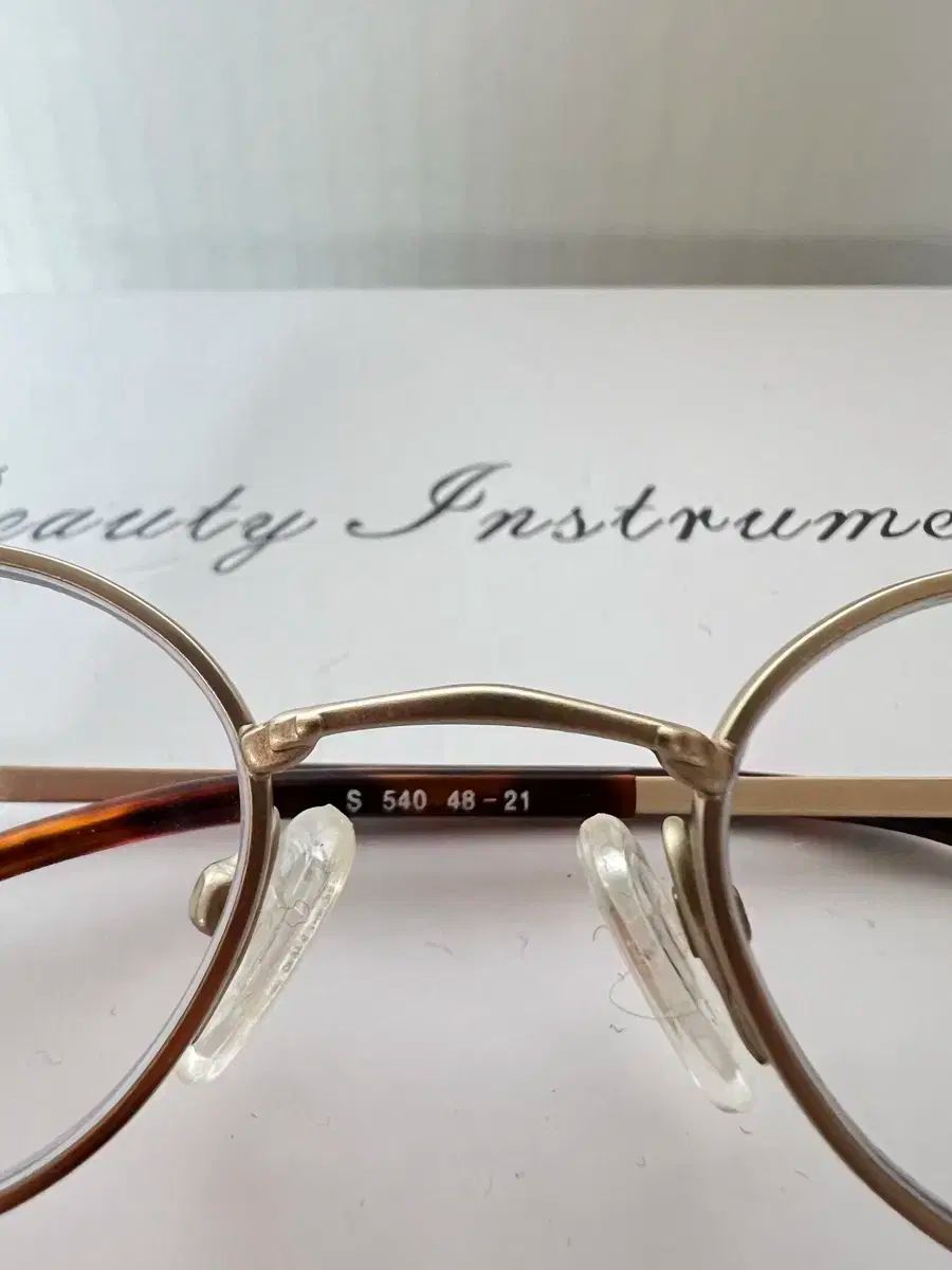  イタリア製 金縁メガネフレーム 小さめメガネフレーム サングラス 小物