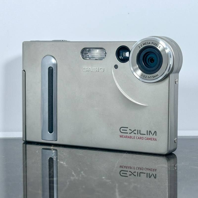 CASIO EXILIM EX-S2 200万画素 超薄型コンパクトデジカメ