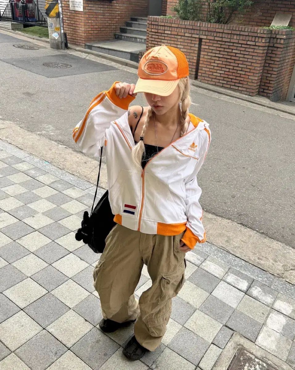 ヴィンテージ adidas オランダ WHO フードジップアップ