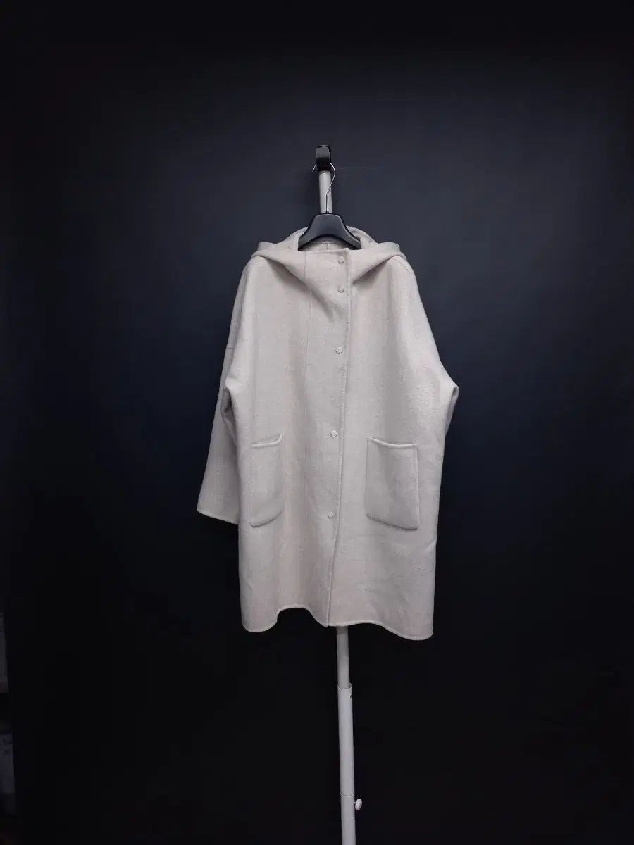 新リーガーデン ハンドメイド フード コート F 44-77