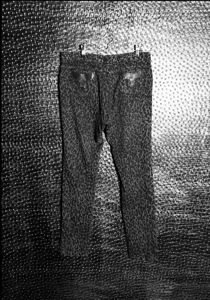 スタッズ スリムフィット