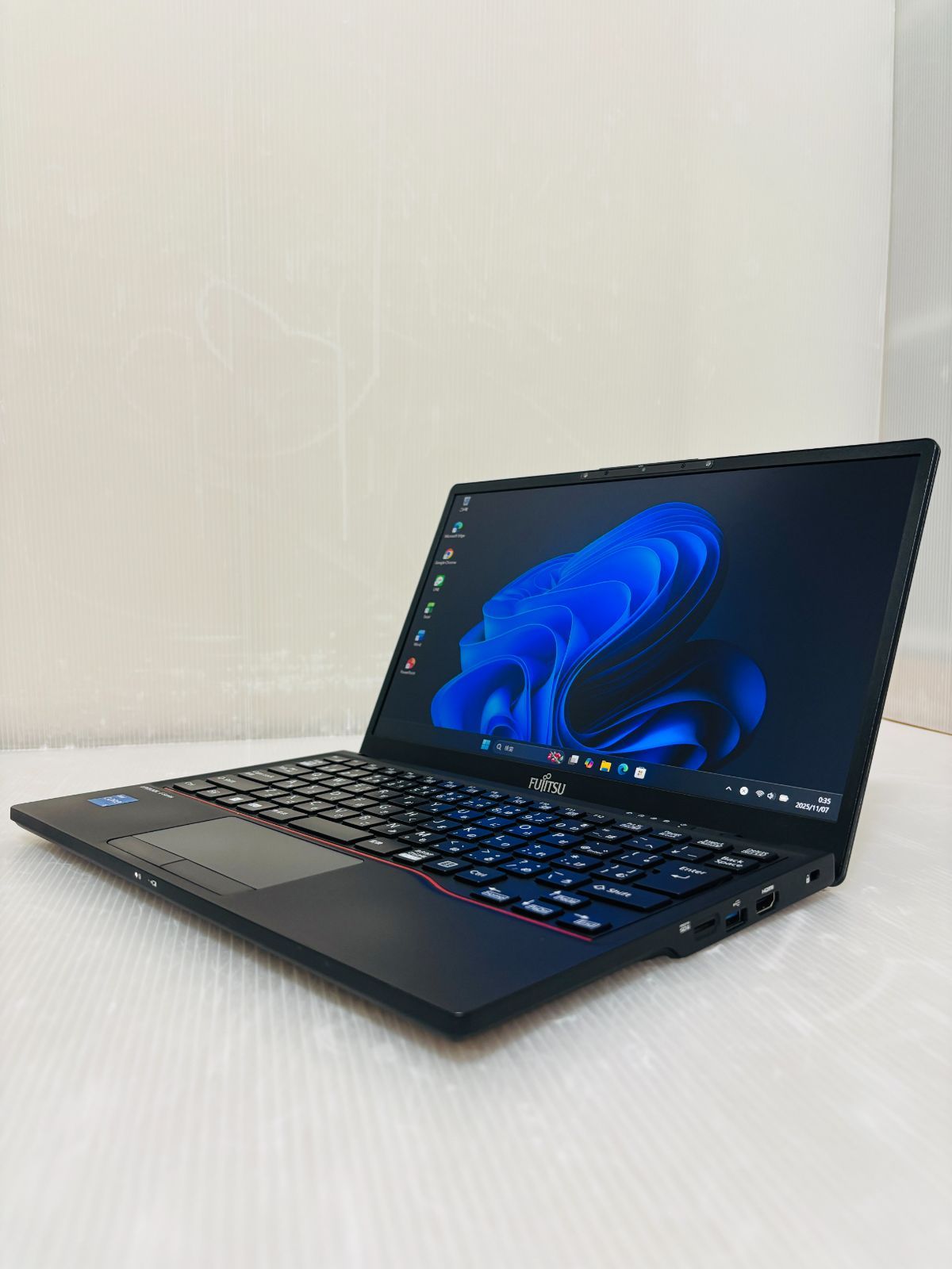 軽量 12世代i 5 8 G 256 U 6312 J 251102 L