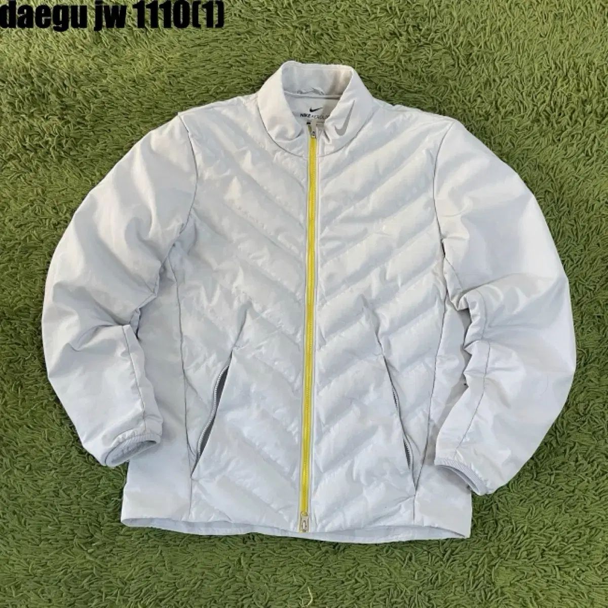 ナイキ エアロフト 防風 ジップアップ ジャケット S