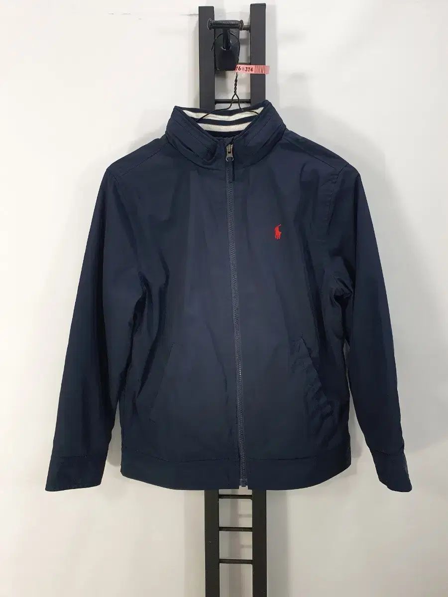 NIKE トレーニングシューズ　23.5cm 白 熱の流れ