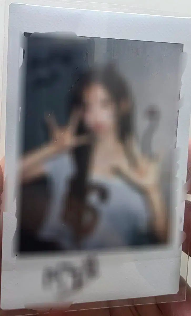 20250823 QWER DEAR MY MUSE DMM ファンサイン会 マゼンタ サイン入りポラロイド