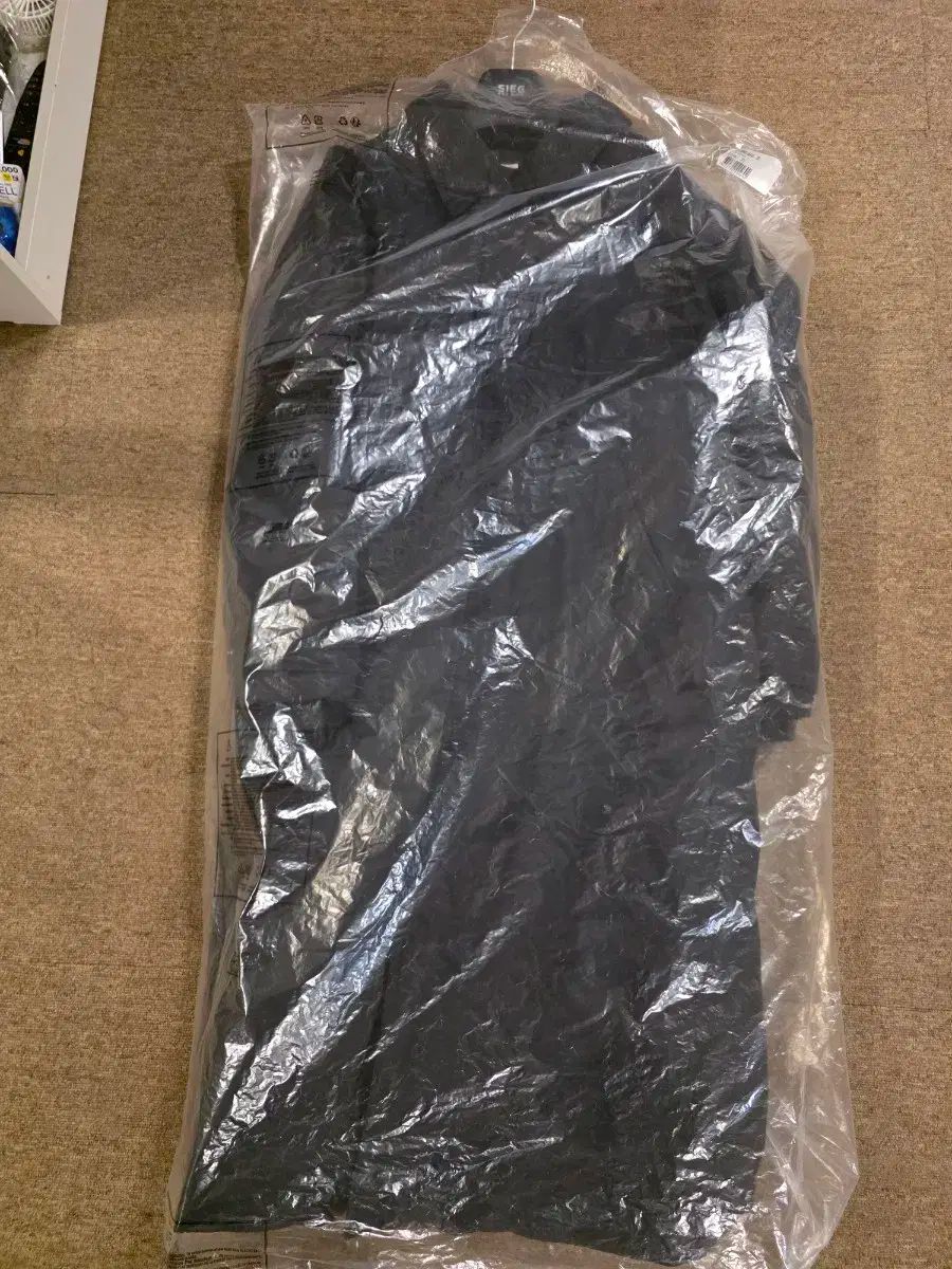 スアレ バルマカーン ダウンコート ブラック