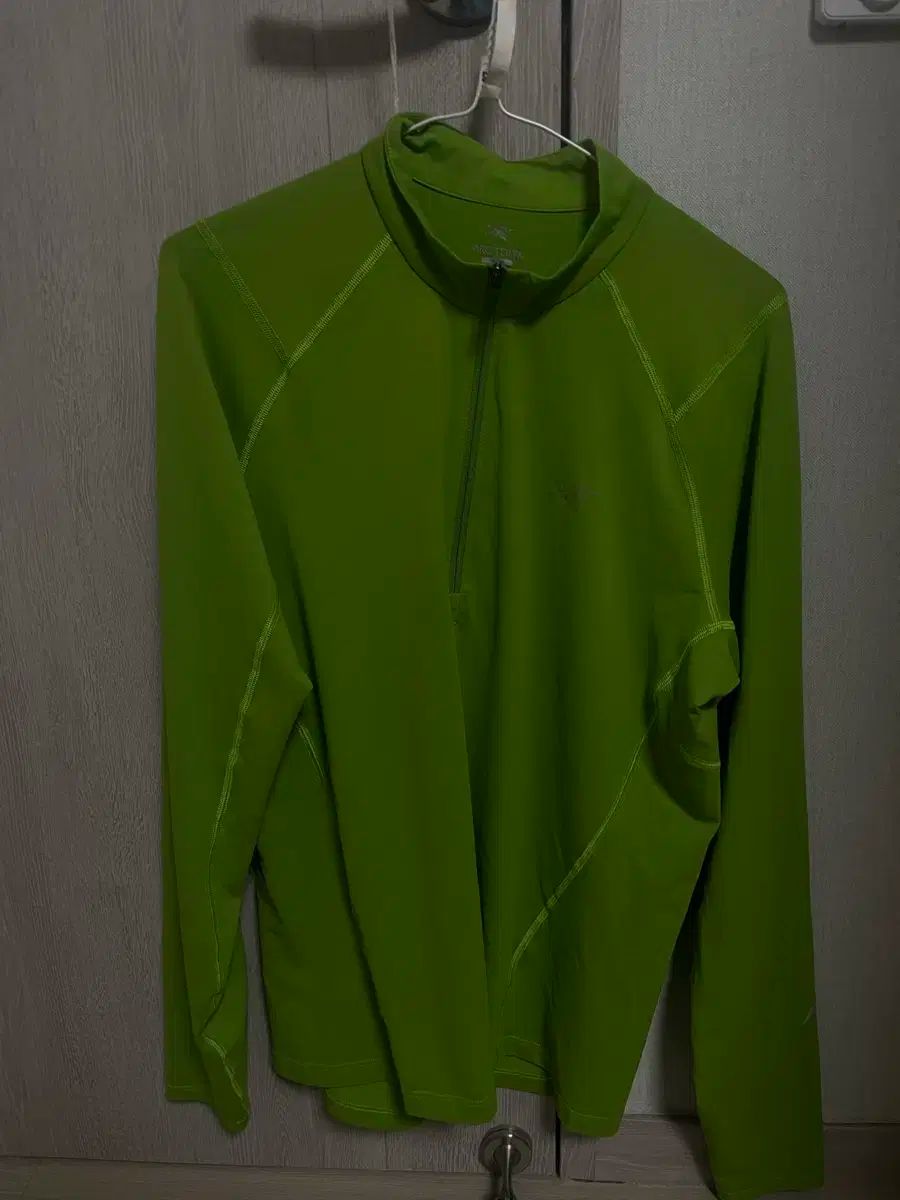 ARC TERYX アークテリクス 長袖