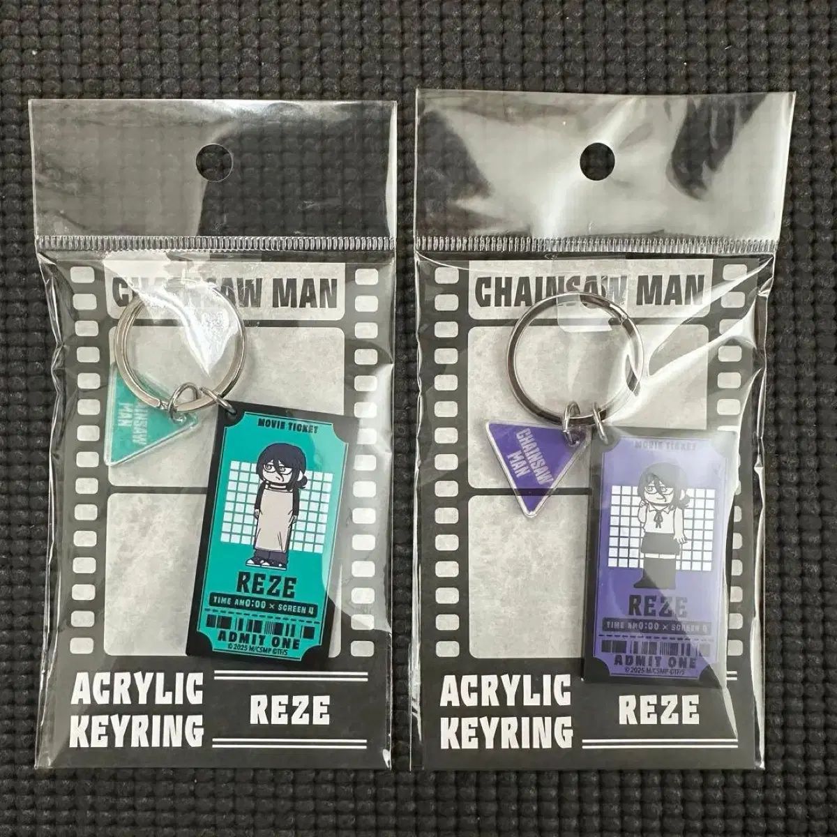 チェンソーマン ジロリ レゼ カフェ アルバイト エプロン アクリル キーホルダー 2種 グッズ