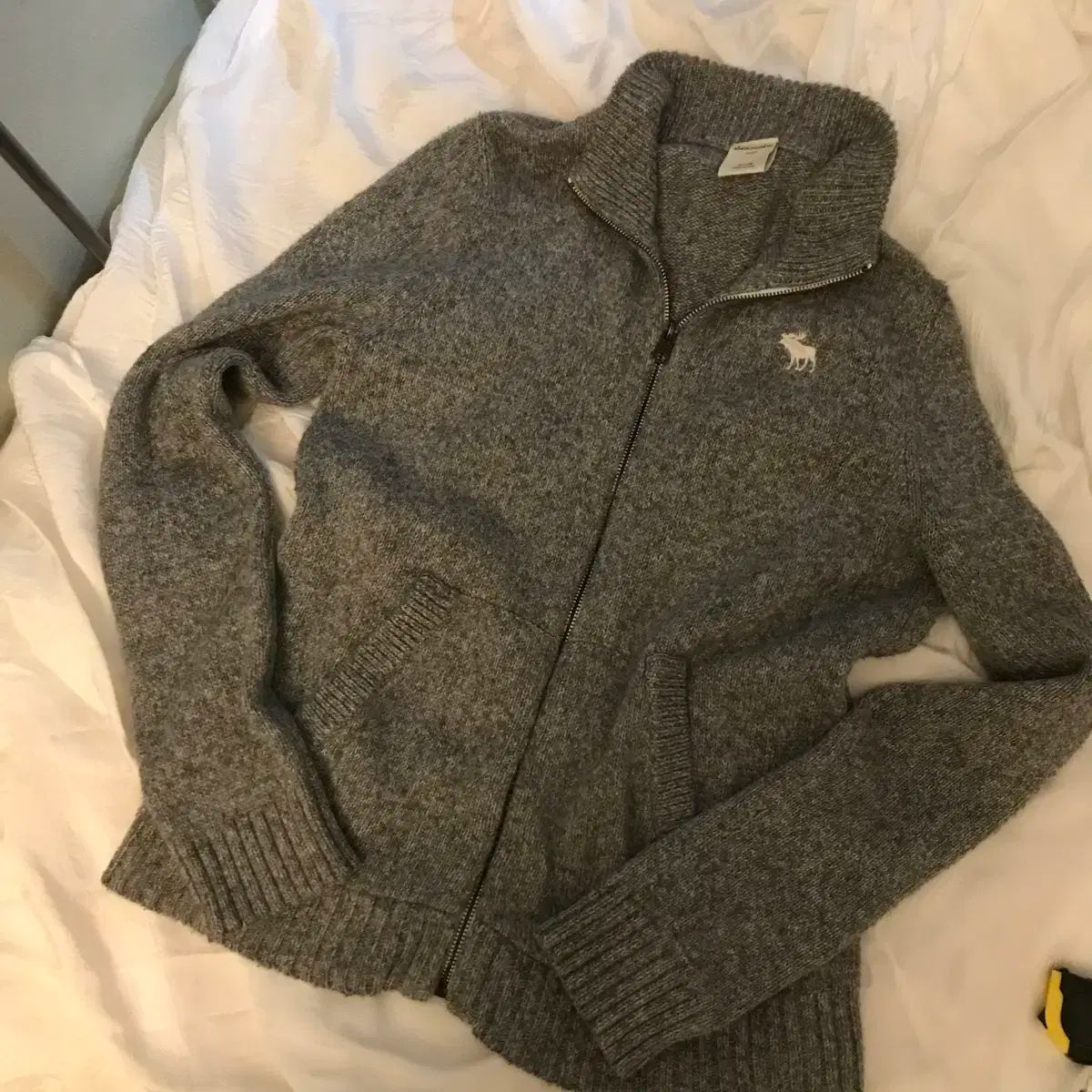 ニットジップアップ